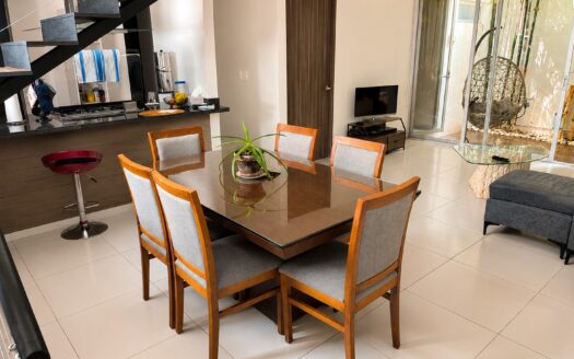 renta Departamento Amueblado en Zibatá | 105 m² | Doble Altura | Alberca