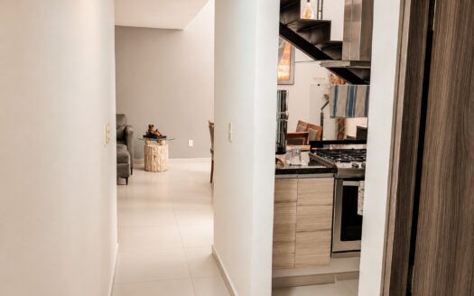 renta Departamento Amueblado en Zibatá | 105 m² | Doble Altura | Alberca