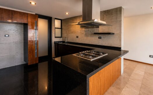 Departamento en Renta en Torre Montage Lomas | 212 m², 3 Suites y Vista a los Volcanes