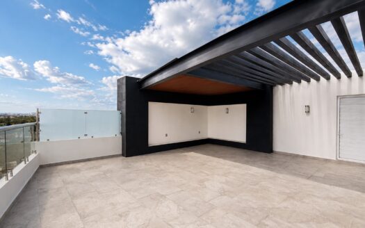 Departamento en Renta en Cumbres Barreal Cholula | 254 m², 2 Niveles y Roof Garden Privado