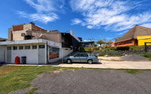Terreno comercial en venta sobre Blvd. Forjadores Puebla | 3,200 m² en esquina tres frentes