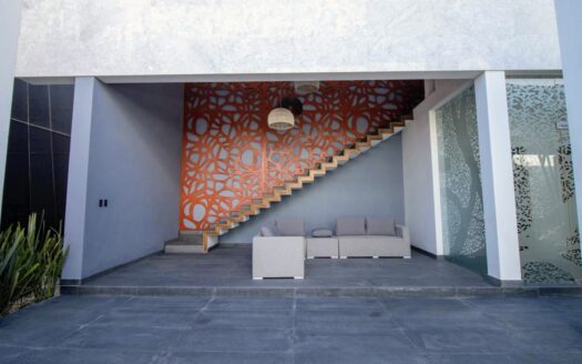 venta casa de lujo Modernista Atlixco Puebla | Propiedad inteligente 4 villas, albercas y energia solar