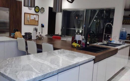 venta casa de lujo Modernista Atlixco Puebla | Propiedad inteligente 4 villas, albercas y energia solar