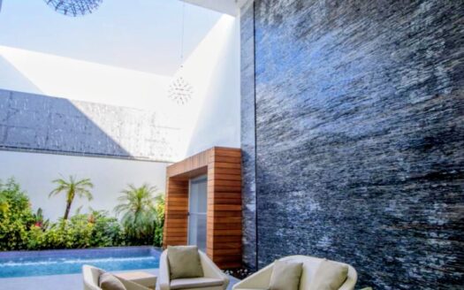 venta casa de lujo Modernista Atlixco Puebla | Propiedad inteligente 4 villas, albercas y energia solar