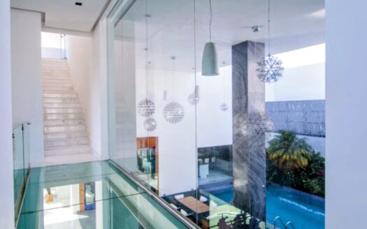 venta casa de lujo Modernista Atlixco Puebla | Propiedad inteligente 4 villas, albercas y energia solar