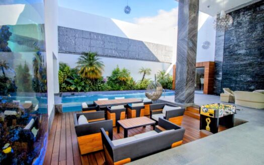 venta casa de lujo Modernista Atlixco Puebla | Propiedad inteligente 4 villas, albercas y energia solar