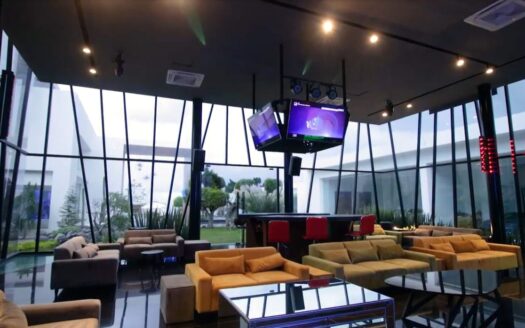 venta casa de lujo Modernista Atlixco Puebla | Propiedad inteligente 4 villas, albercas y energia solar