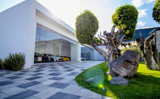 venta casa de lujo Modernista Atlixco Puebla | Propiedad inteligente 4 villas, albercas y energia solar